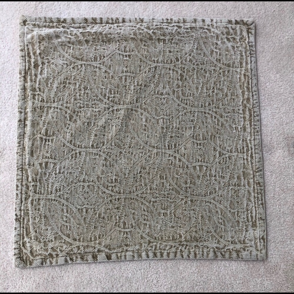 BNWT Pottery Barn Chenille Jacquard Pillow Cover